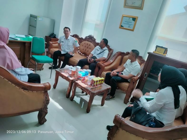 Rapat Koordinasi Dan Konsultasi Study Banding tentang Pengelolaan Jaringan Dokumentasi dan Informasi Hukum (JDIH), Bagian Hukum Sekretariat Daerah Kabupaten Pasuruan, Rabu 6 Desember 2023